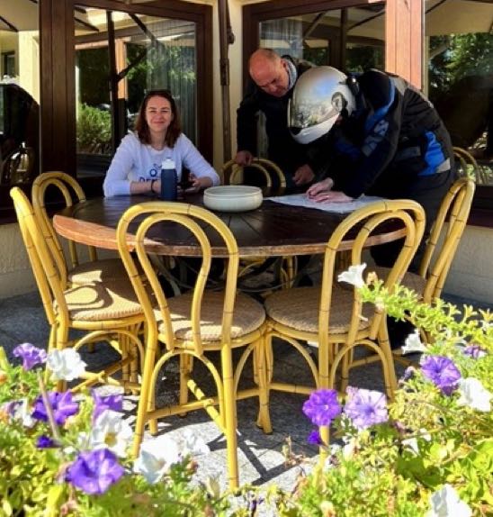 5d2e86ff-b798-4985-bd38-28d0e8d96141